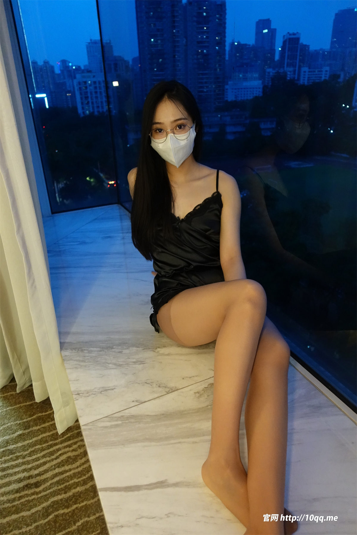 rosi口罩美女写真